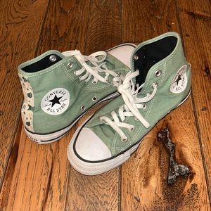 Chuck Taylor All-Star sage green Converse. Women’s 6.5. Cute,vintage,cool,new.